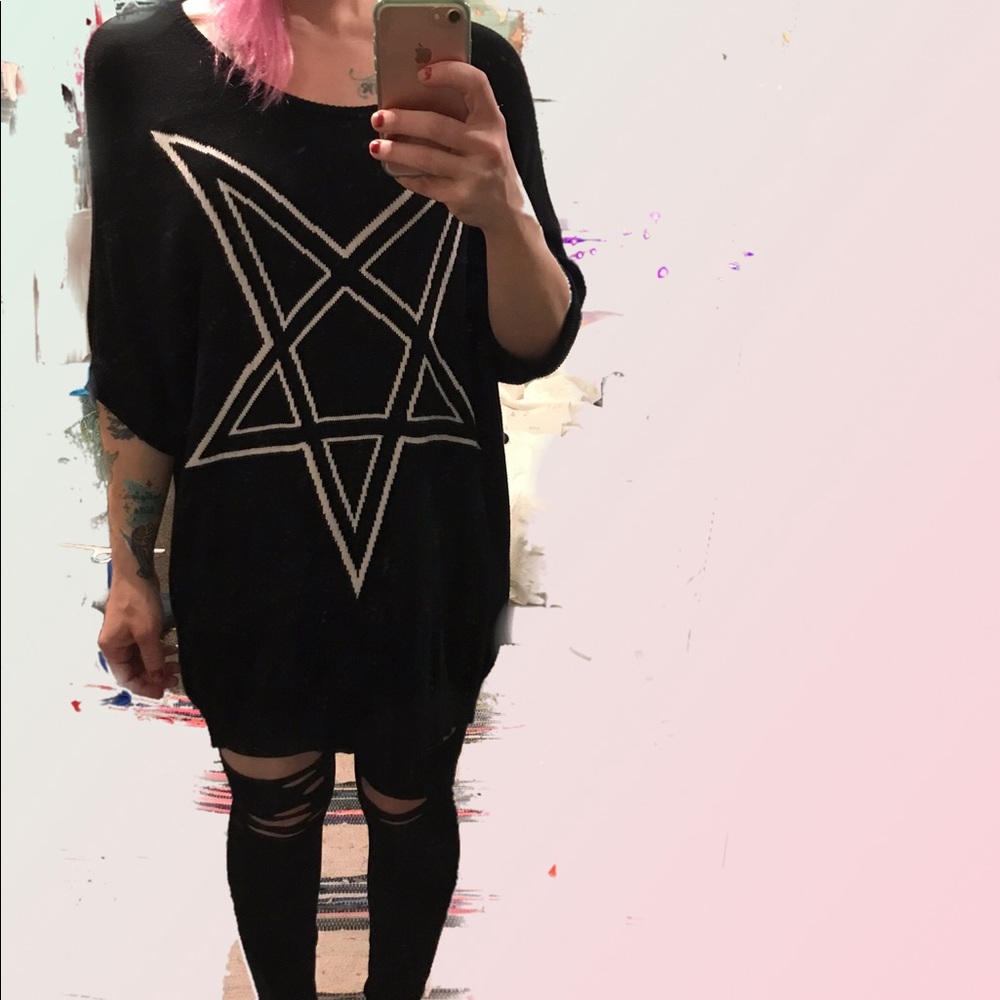 Killstar Batwing Knit Pentagram top